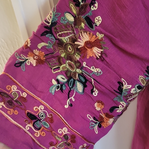 Fig and Flower Magenta Blouse with Embroidery - Picture 4 of 13